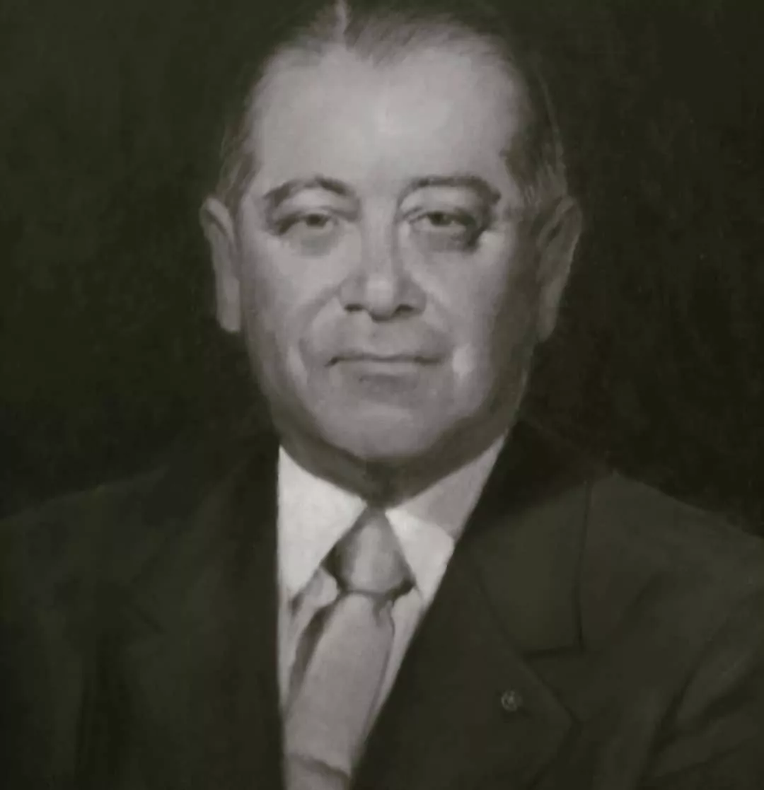Donald Lowndes, fundador da empresa