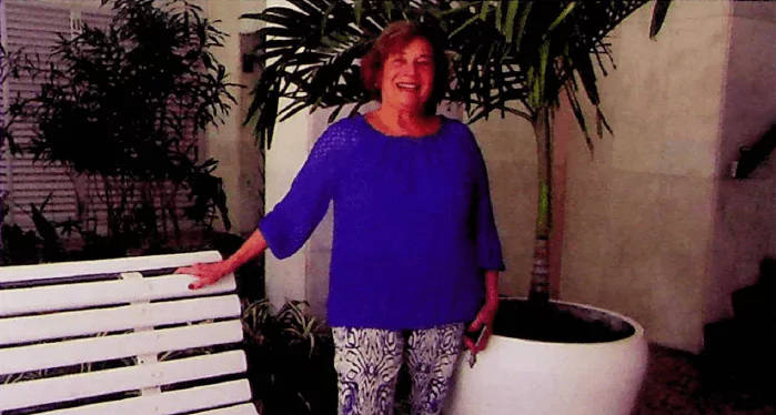 Regina Célia de Oliveira Foto de Regina Célia, no espaço de convivência do Edifício Brasil