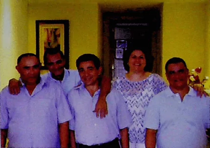 Síndica Helena e funcionários Foto de síndica e funcionários
